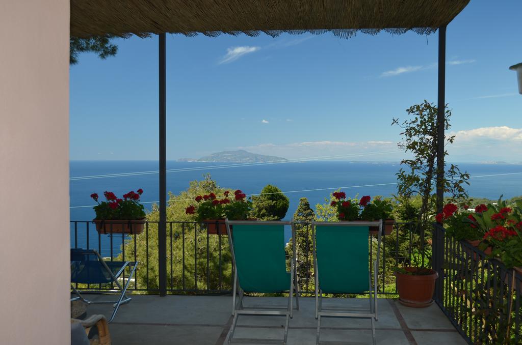 Le Ginestre Di Capri Bb & Holiday House Anacapri  Bagian luar foto