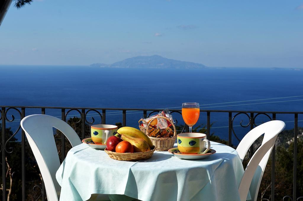 Le Ginestre Di Capri Bb & Holiday House Anacapri  Bagian luar foto