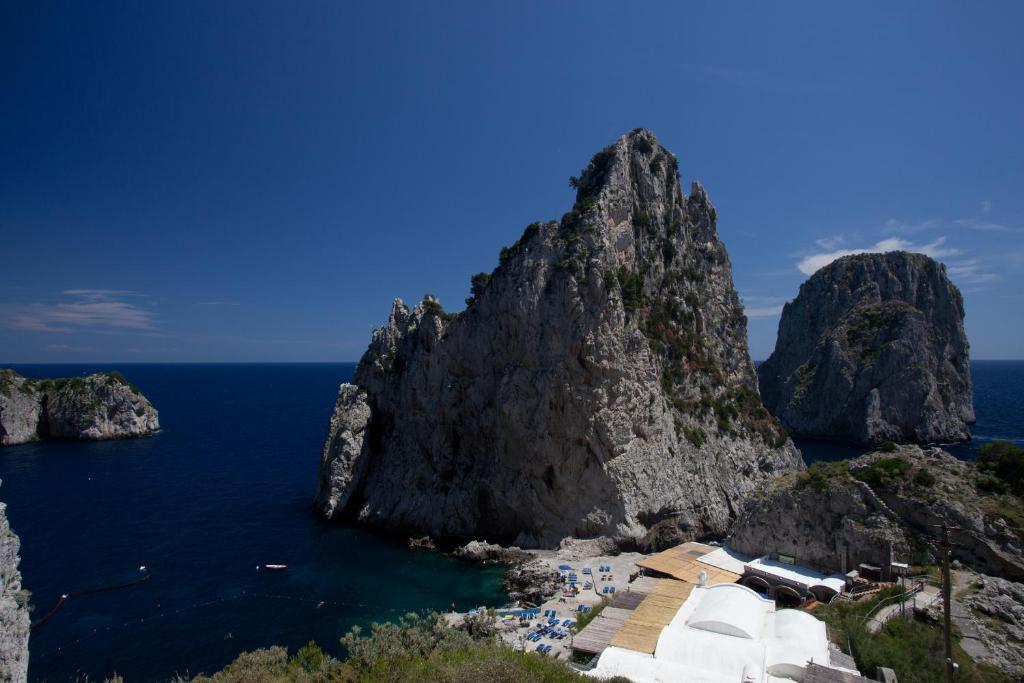Le Ginestre Di Capri Bb & Holiday House Anacapri  Bagian luar foto
